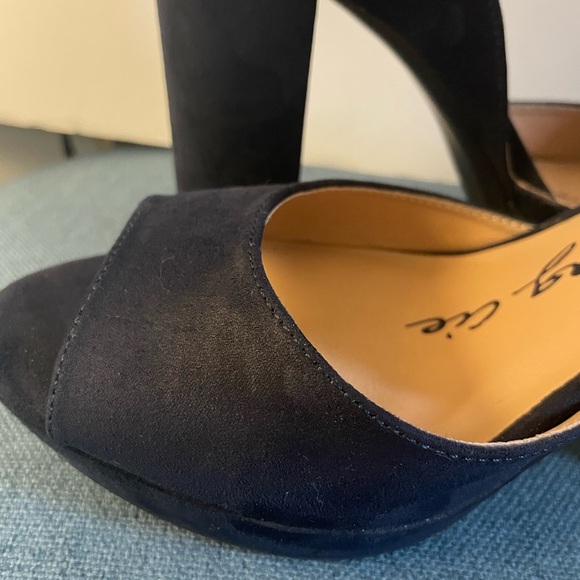 American Rag Cie Areeta Womens size 10 Solid Peep toe Platform Heels - Picture 9 of 12